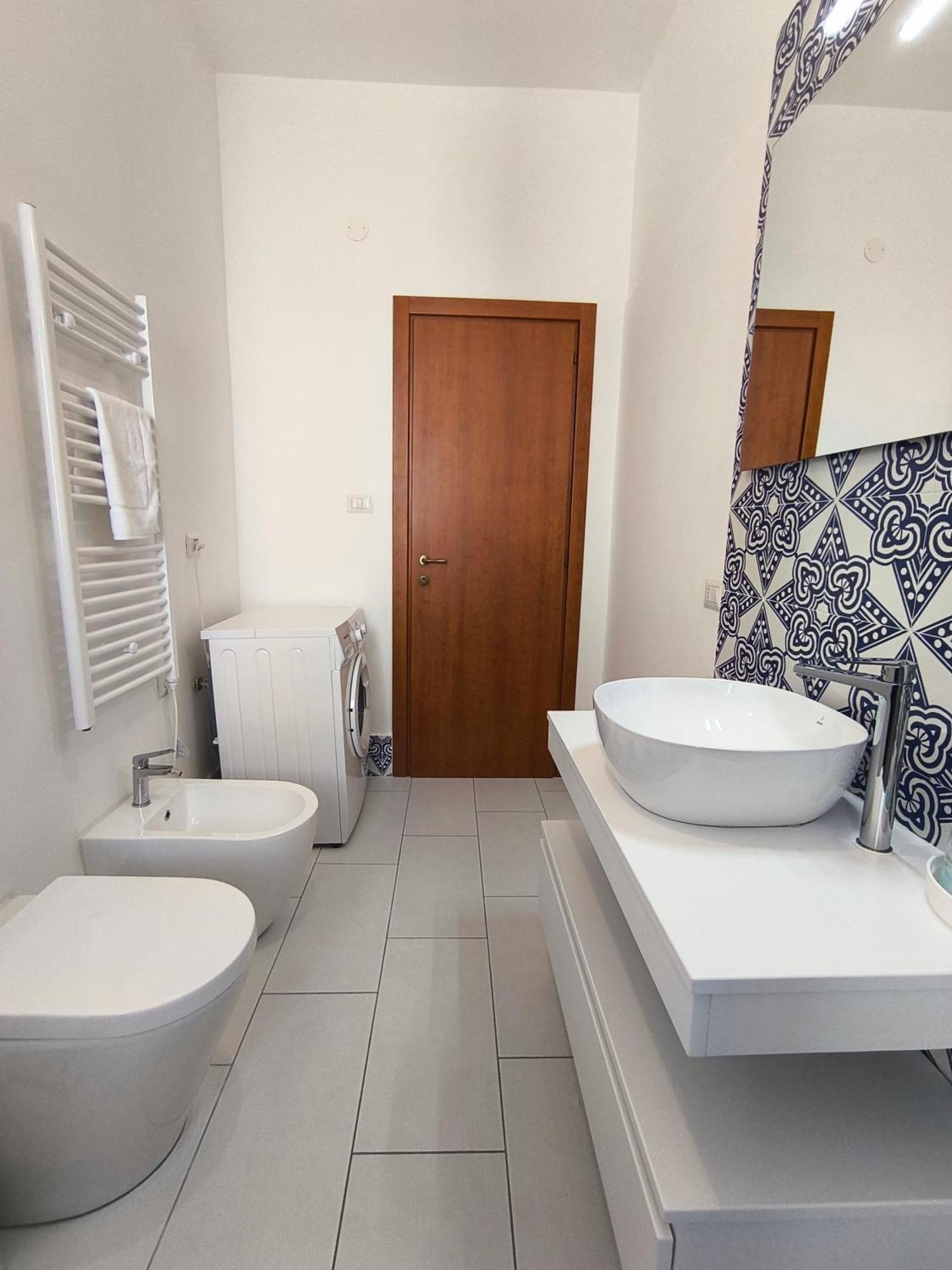 Casa Mar - Elegant Apartment With Pool And Panoramic Terrace In The Heart Of Sorrento Bagian luar foto