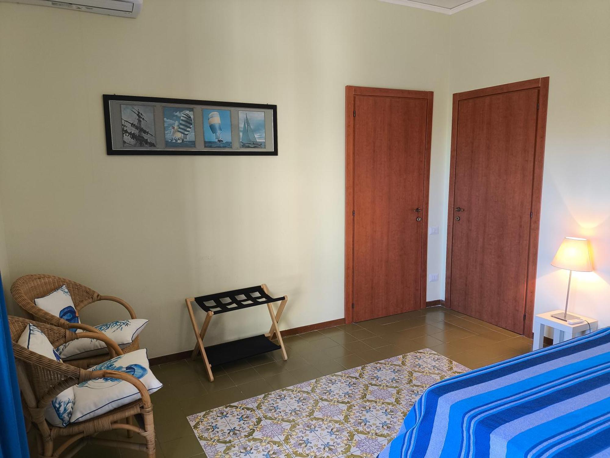 Casa Mar - Elegant Apartment With Pool And Panoramic Terrace In The Heart Of Sorrento Bagian luar foto